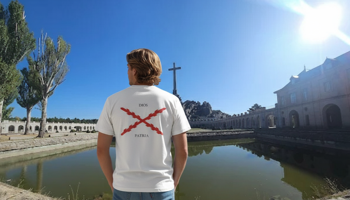 Camiseta Esencial "Cruz de Borgoña" | Calidad Premium y Algodón 100%