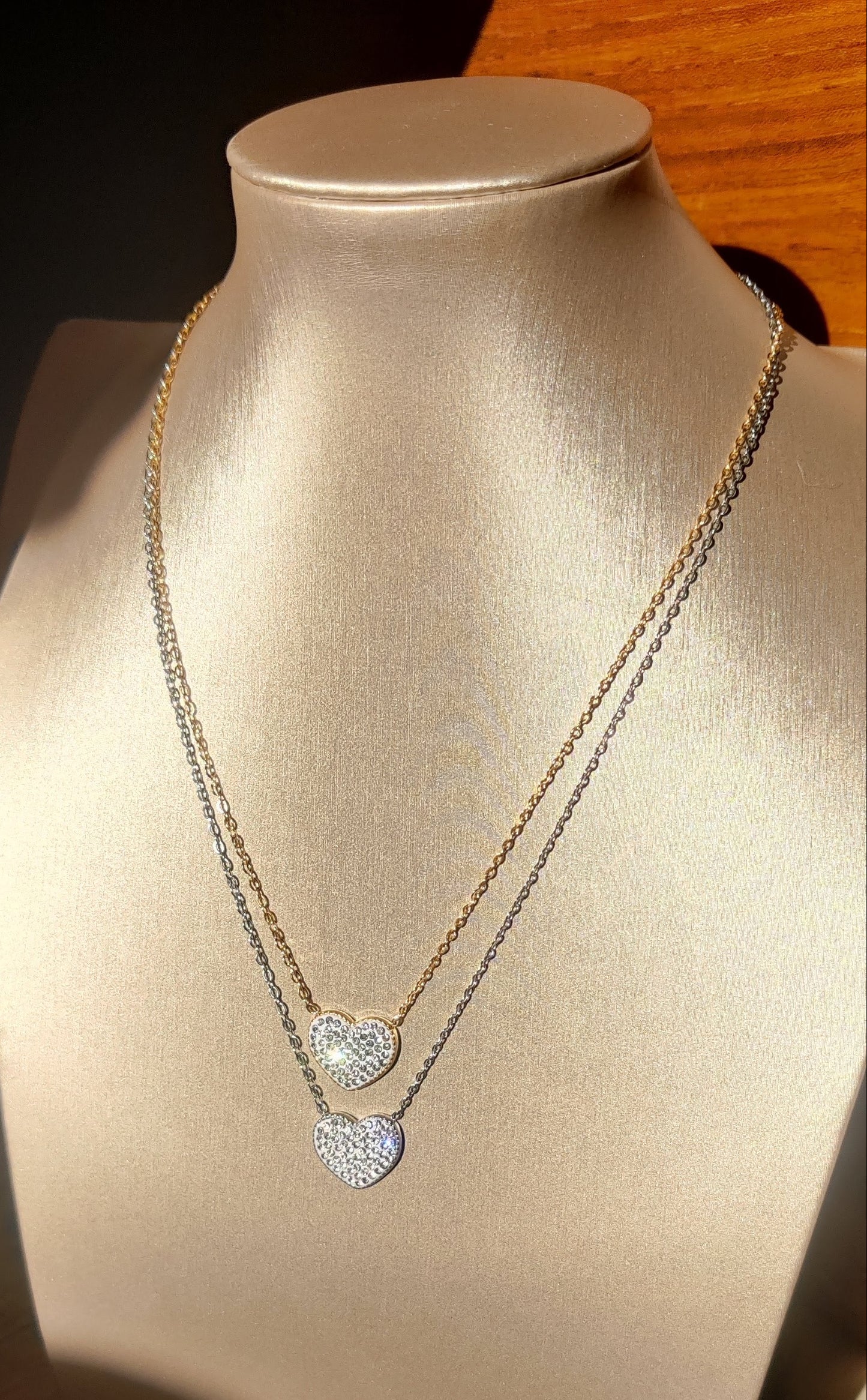 Gargantilla Corazón Brillante de Acero quirúrjico (Dorado/ Plateado)